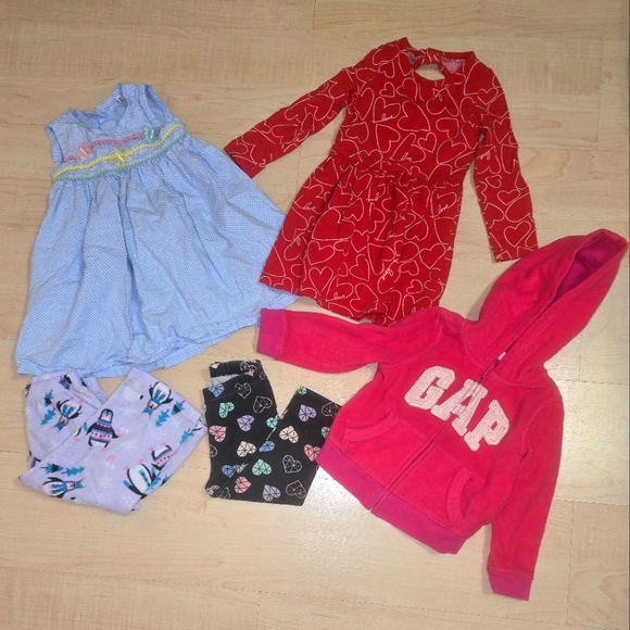 GAP Other - Girls 2T Bundle Dress And Shirt Lot
